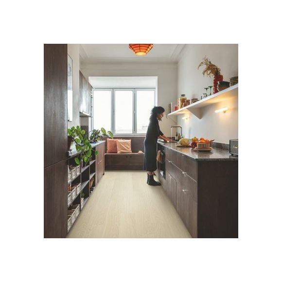 Vinyle Quick Step avec sous-couche intégrée - Bloom - Chêne polaire pur